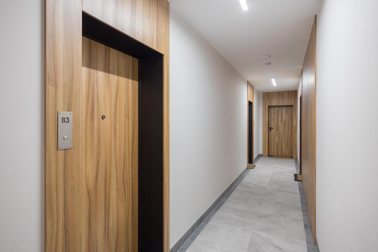 Aurora Prime Apartment Varşovia Exterior foto